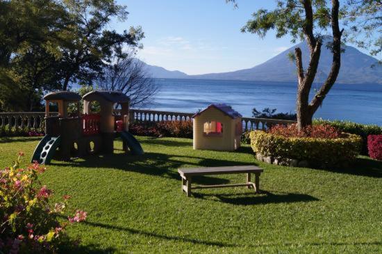 The Paradise Of Atitlan Suites - Free Breakfast Supplies Panajachel Extérieur photo